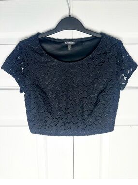 Express Black Lace Cropped Short Sleeve Shirt Side Zipper Lined Slight Stretch